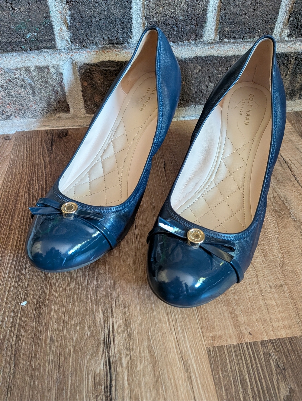 Cole Haan Navy Patent Toe Bow Ballet Flats Sz 9